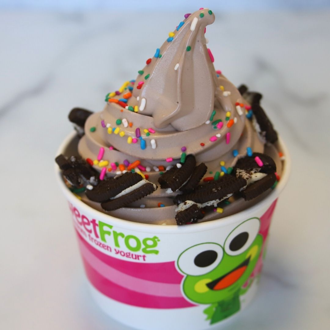 Sweet frogs shop frozen yogurt